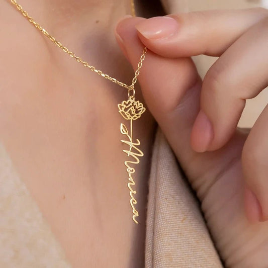 Personalisierte Namenshalskette mit Geburtsblume - paviyo